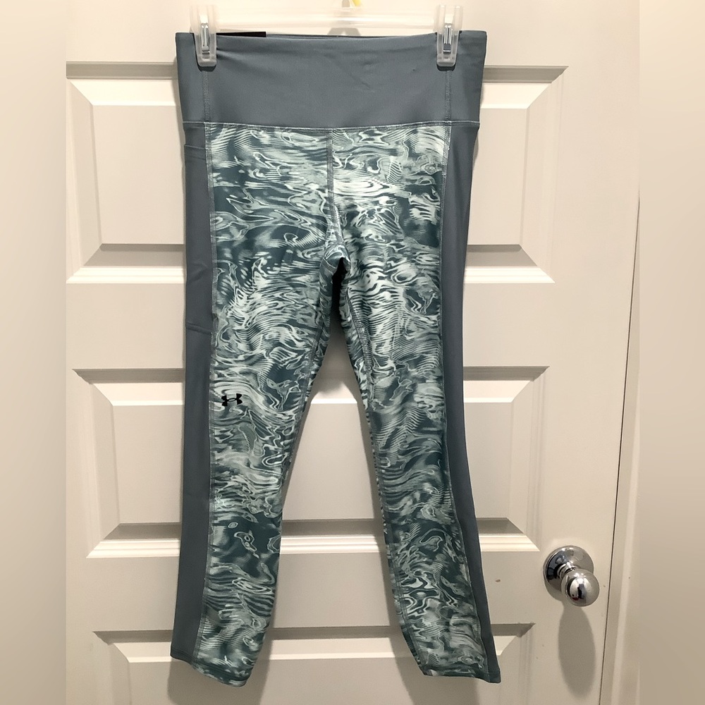 Women’s Under Armour Heat Gear Leggings, Size Medium